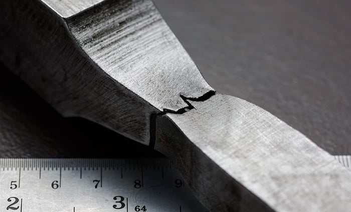 Why Low Modulus Latex Gloves Are More Comfortable | Unigloves